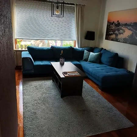 Casa Di Lauza Tatil Evi